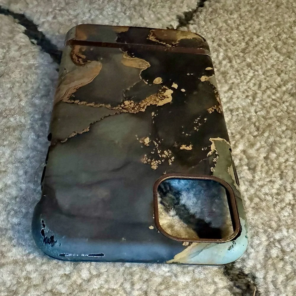 RICHMOND & FINCH iPhone 11 Pro Max Case MARBLE GOLD BEADS